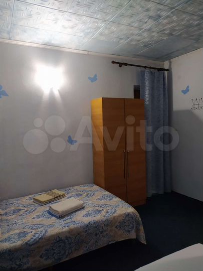 Комната 18 м² в 4-к., 2/2 эт.