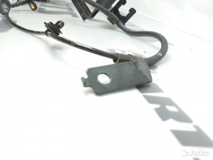 Датчик abs передний Mitsubishi Lancer 10