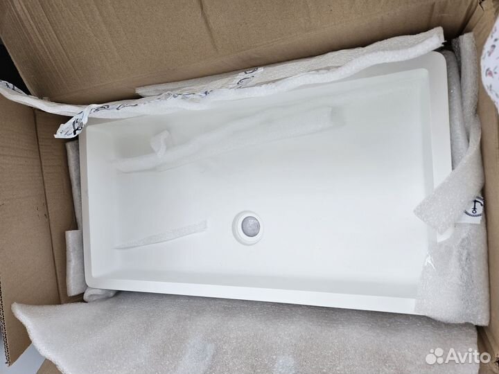 Раковина в ванную новая