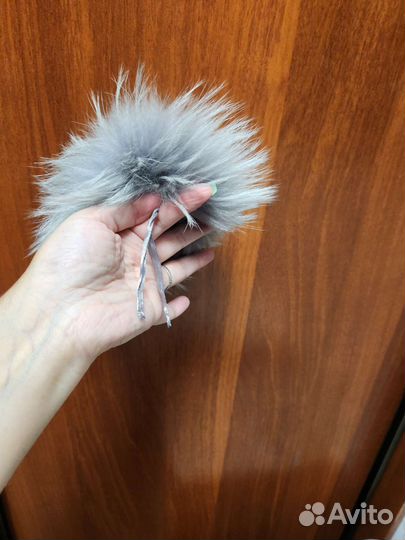 Меховые помпоны