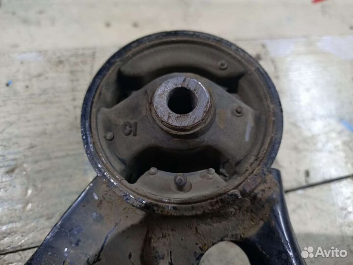 Опора двигателя задняя Mitsubishi Lancer 10