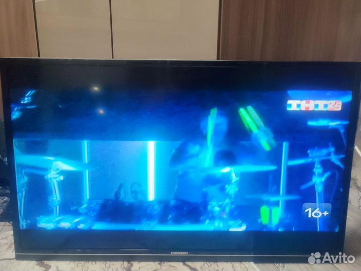 Телевизор 42