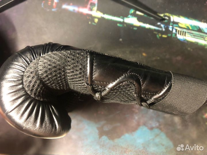 Боксерские перчатки adidas hybrid 250 14oz