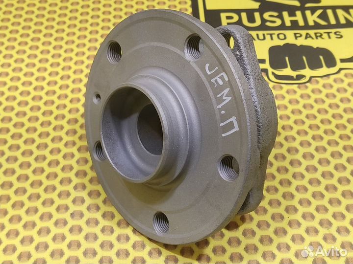 Ступица колеса передняя левая Volkswagen Jetta JEM