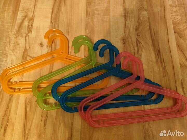 Вешалки плечики IKEA детские