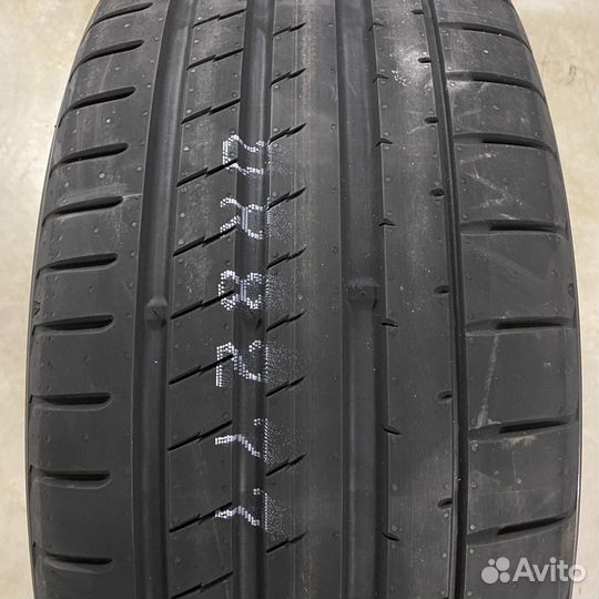 Yokohama Advan Sport V107 255/55 R19 111