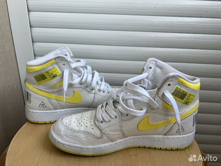 Кроссовки Nike Air Jordan 1 Retro High First Class