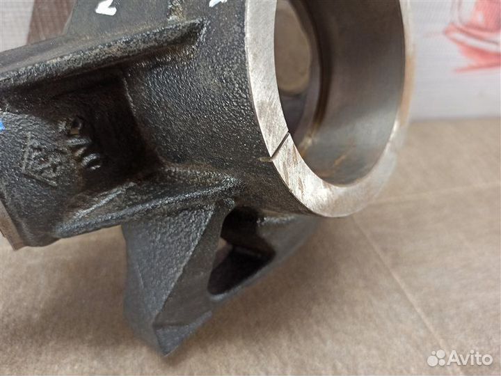 Цапфа колеса (поворотный кулак) передняя левая