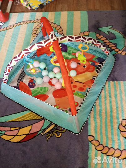 Развивающий коврик б/у