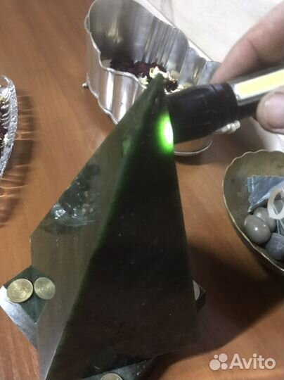 Пирамида нефрит