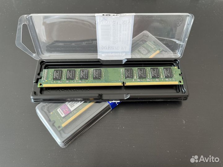 Оперативная память Kingston DDR3 4 Gb 1333 Mhz