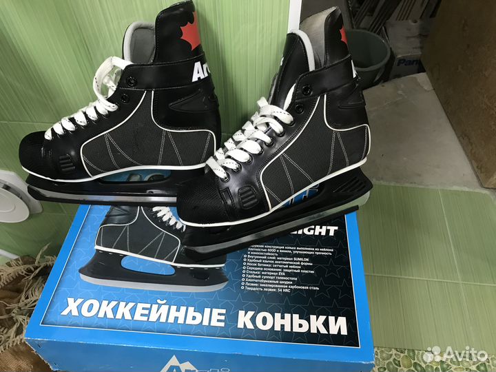 Продам коньки хоккейные мужские 43-44 размер