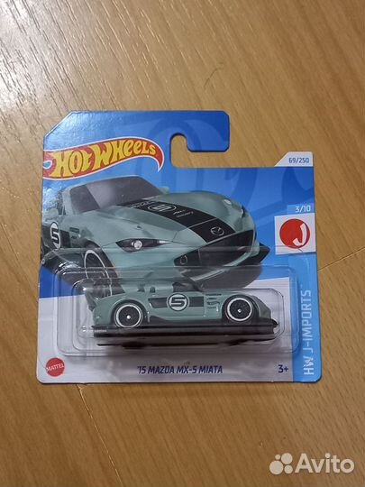 Hot wheels '75 Mazda mx-5 miata