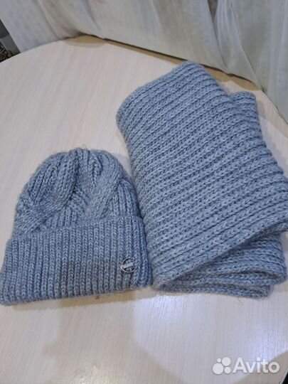 Комплект шапка, шарф и варежки