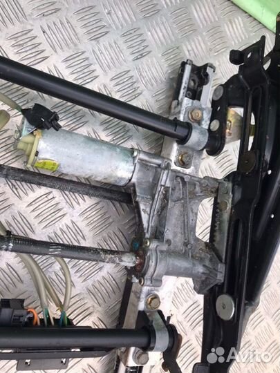 Салазки сиденья Mercedes-Benz S-Class W140