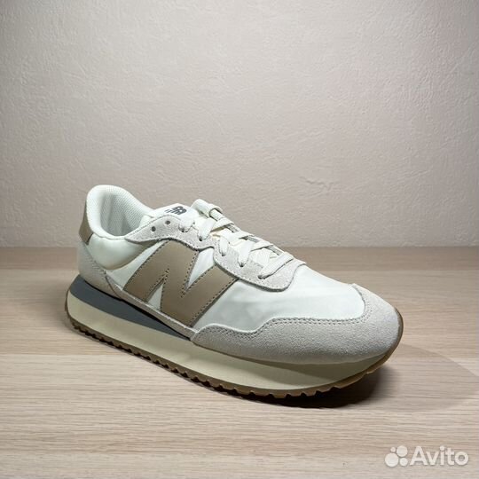 Оригинальные кроссовки new balance 237