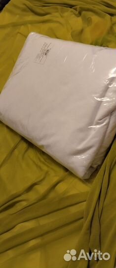 Наматрасник непромокаемый с резинками новый 1,8*2