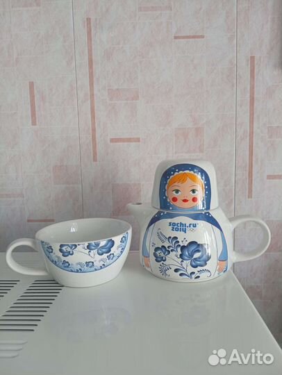Чайный набор чайник заварочный чашка Сочи 2014