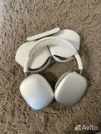 Airpods max silver