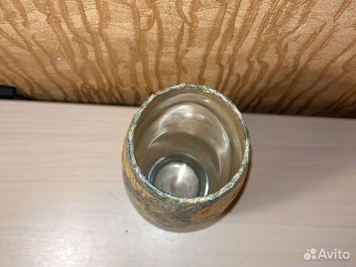 Ваза с узорами ручной работы