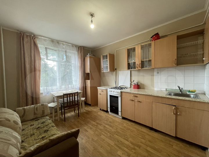 1-к. квартира, 40 м², 1/5 эт.