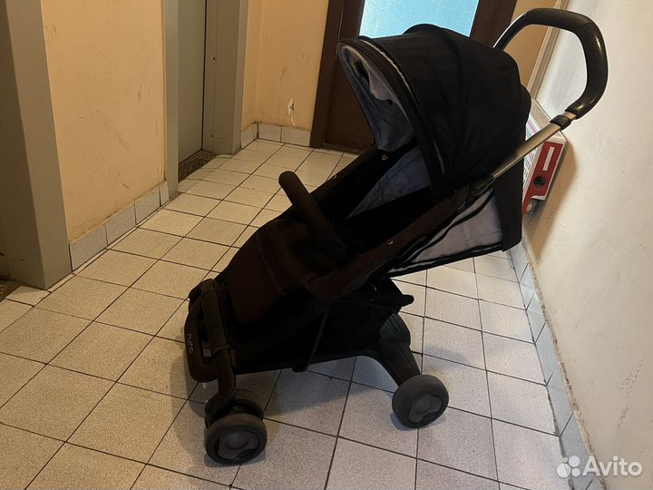 Прогулочная коляска nuna