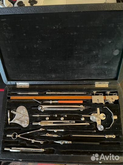 Готовальня (набор чертёжных инструментов) СССР