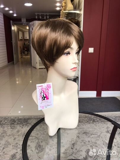 Искусственный парик