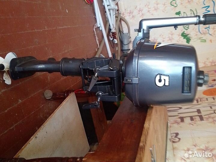 Лодочный мотор