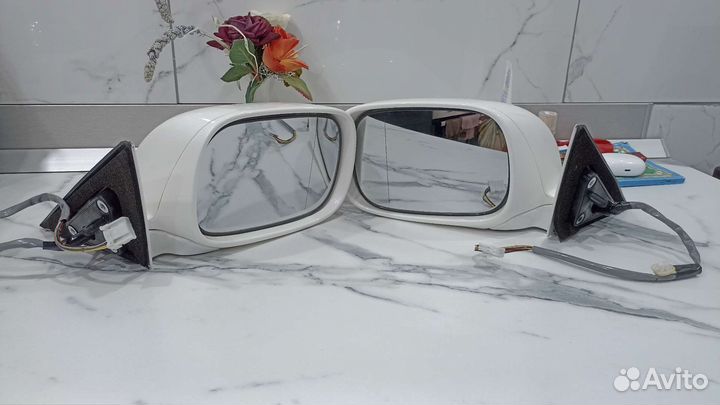 Боковое зеркало Тойота Краун атлет