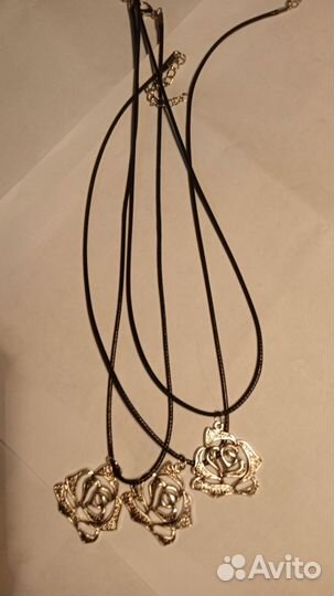 Кулон с Розой