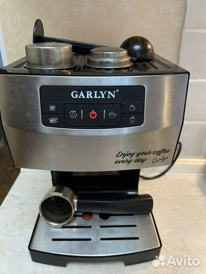 Кофемашина Кофеварка рожковая garlyn