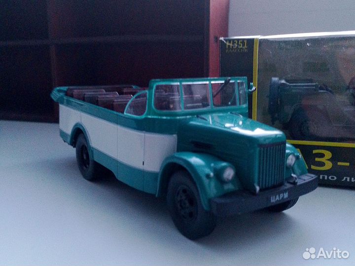 Модель 1:43 лот газ