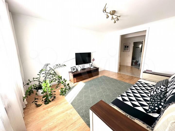 4-к. квартира, 90 м², 6/7 эт.