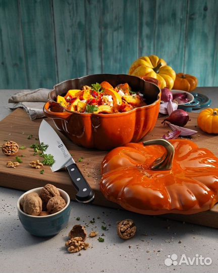 Чугунная жаровня тыковка Staub