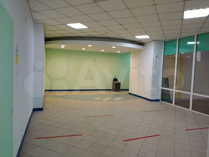 Торговая площадь, 65 м²