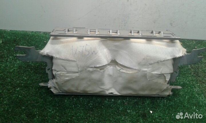 Airbag пассажирский Mitsubishi Pajero V73W 4M41