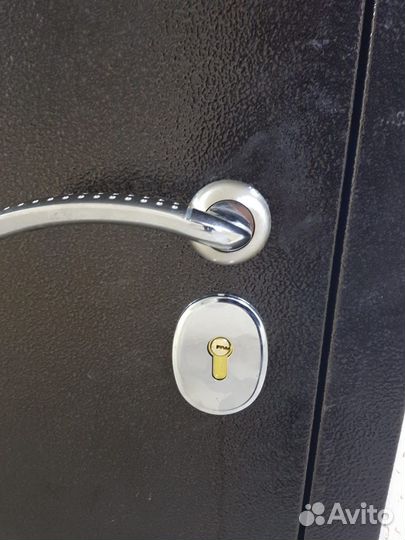 Заменить замок ремонт входной двери вскрытие взлом