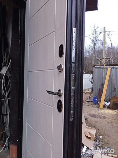 Двери термо в загородный дом