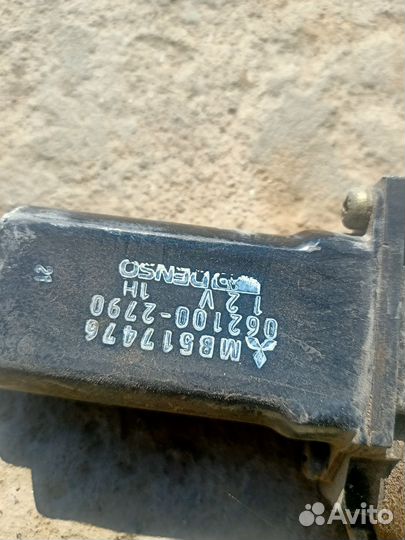 Стеклоподъемник задний правый Mitsubishi Galant 6