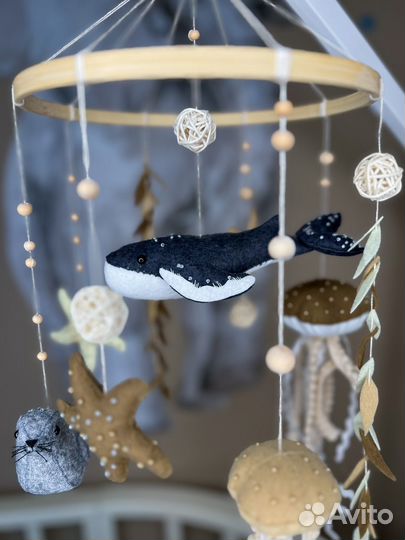 Мобиль в кроватку новый