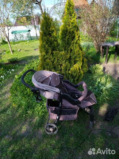 Прогулочная коляска