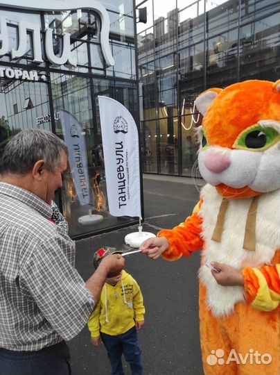 Раздача листовок промоутерами Орск