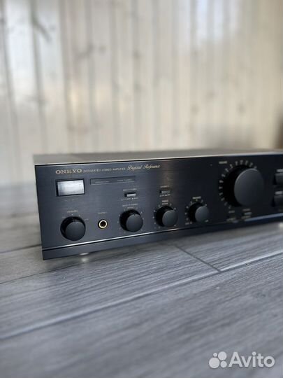 Усилитель onkyo A-812XG japan Интегральный