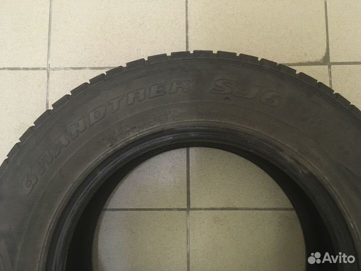 Dunlop Grandtrek SJ6 215/70 R16