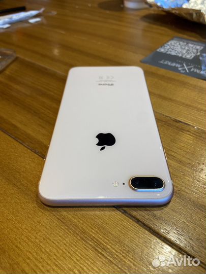 iPhone 8 Plus, 64 ГБ