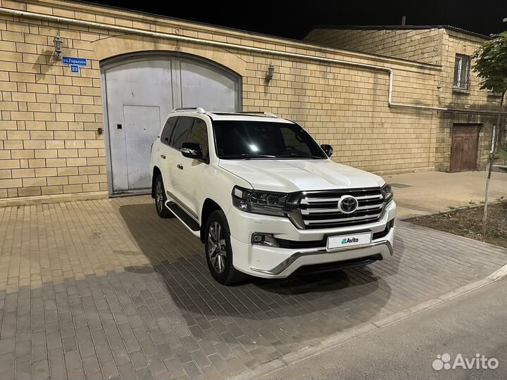 Toyota Land Cruiser, 2016