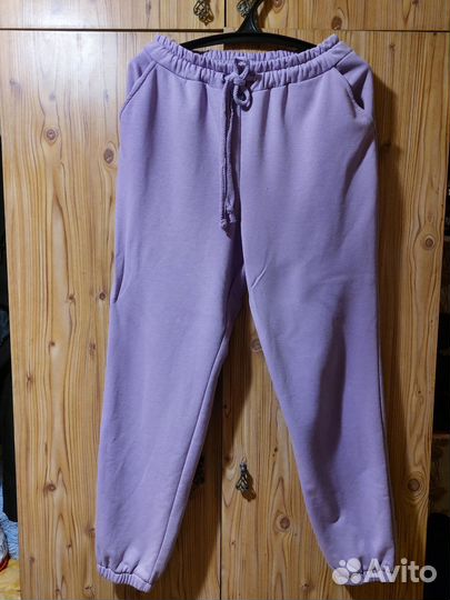 Продаю женский костюм на осень