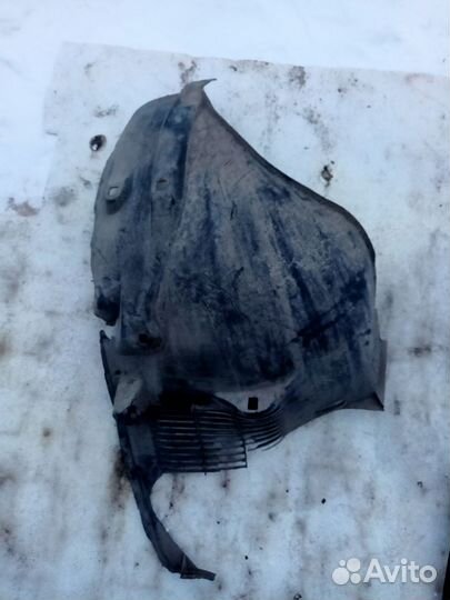 Подкрылок передний правый Mercedes-Benz S-Class
