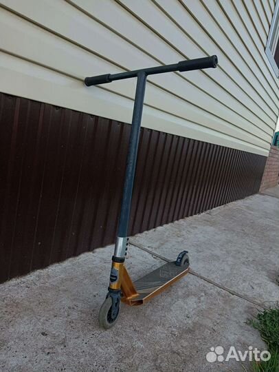 Трюковой самокат